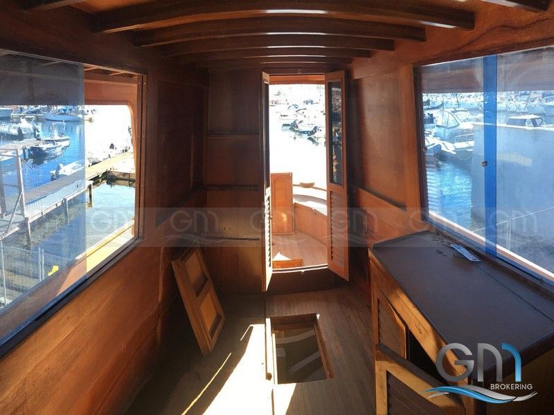 Vendita Barche A Motore Cantieri Navali Cambiano Gozzo 12 Siciliano Gm Brokering Palermo Sicilia