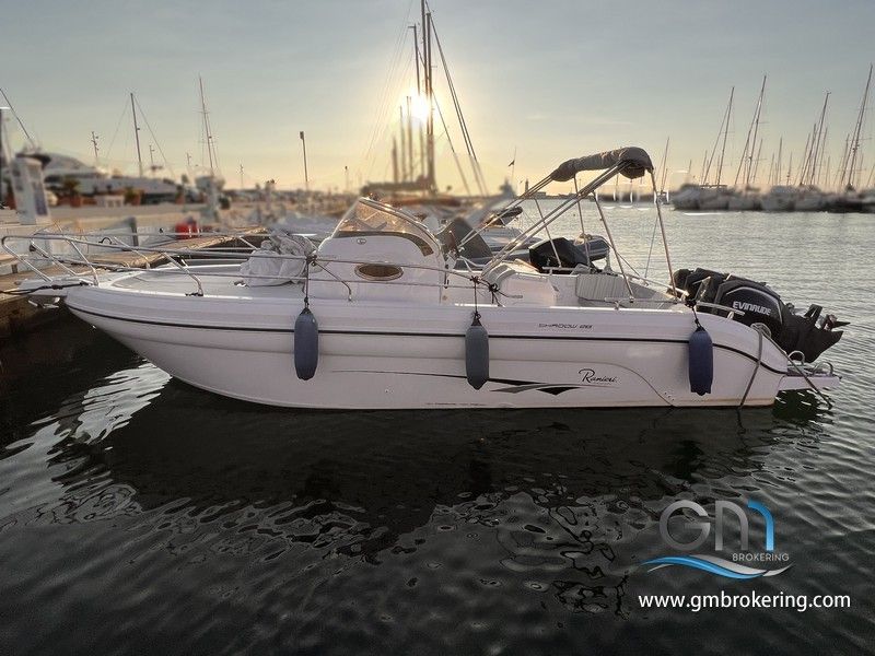 Ranieri Shadow 28