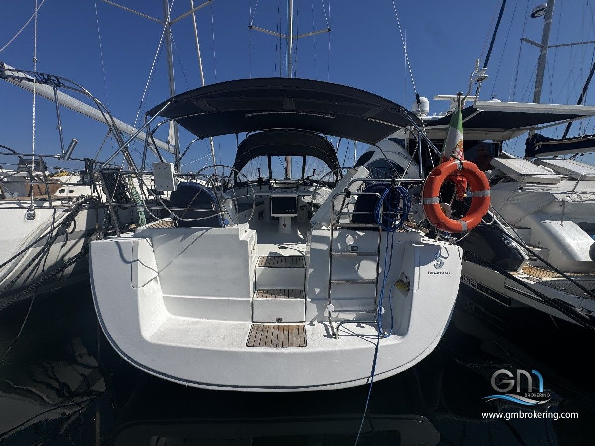Beneteau Oceanis 43